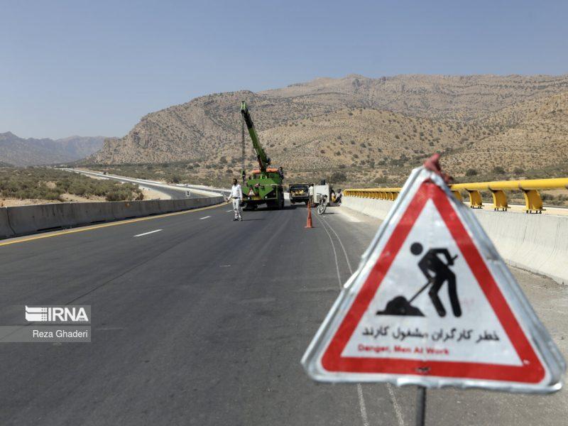 تکمیل قطعه هفت آزادراه شیراز – اصفهان با جدیت دنبال می شود
