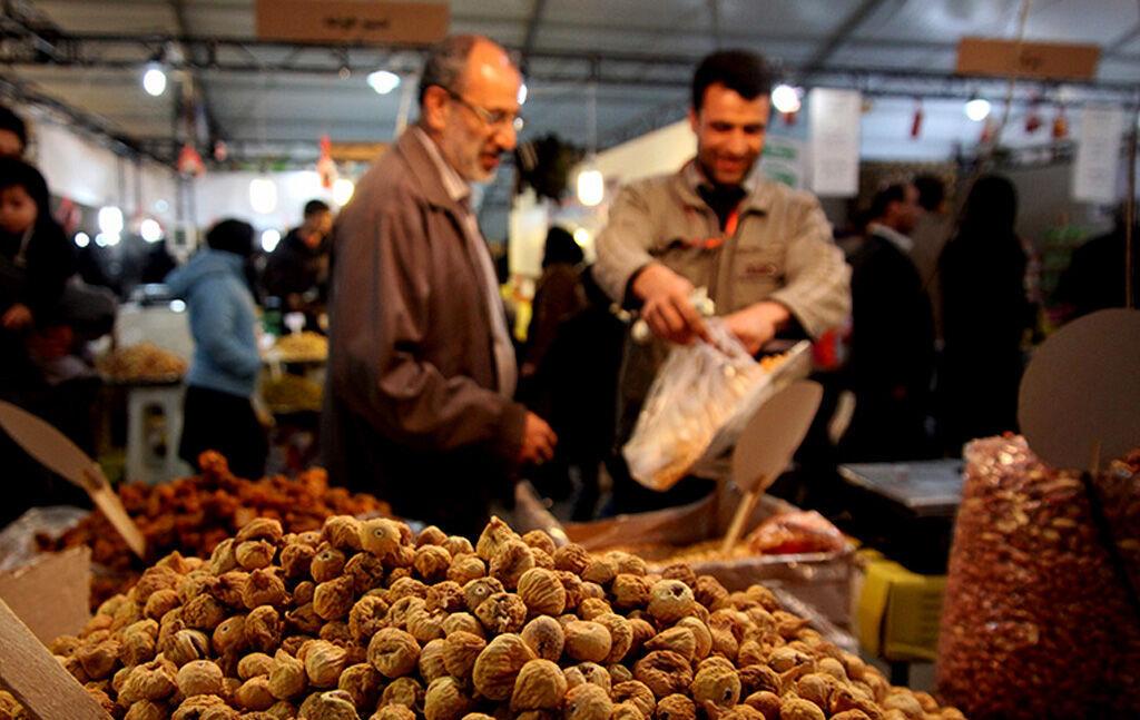 نمایشگاه بهاره تهران؛ از طعم آجیل تا چالش خرید پوشاک