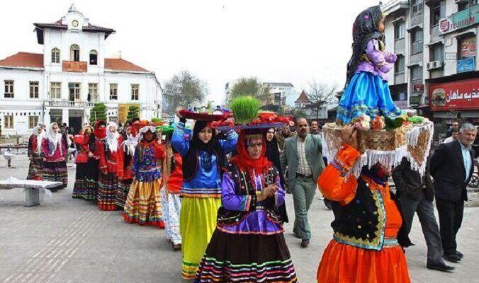 گستردن سفره های استقبال نوروز با تلفیق آیین رمضان در گیلان 