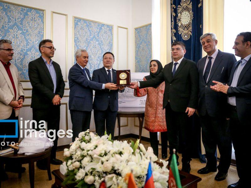 تخت جمشید، نوروزگاه ایران فرهنگی؛ نوروز باستانی  در کلام سفیران همسایه