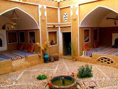 سه هزارو ۷۰۰ تخت به اسکان مسافران نوروزی کاشان اختصاص یافت
