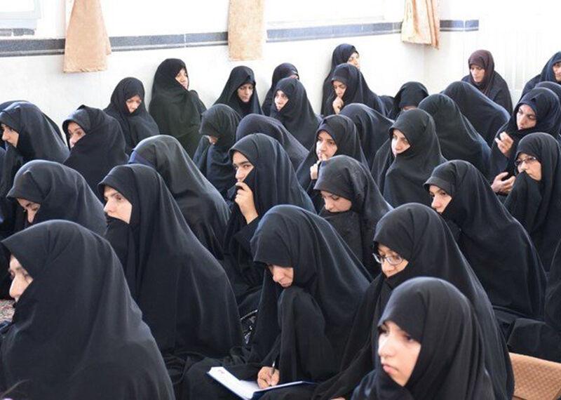 مدیر حوزه علمیه: بانوان طلبه گلستان، پرچم‌داران علم و پژوهش هستند