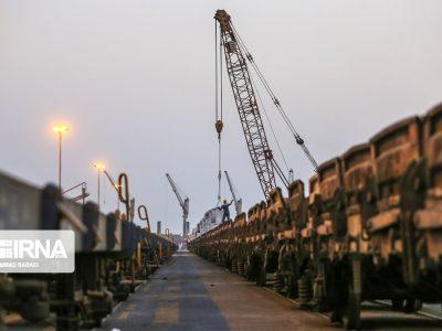 ازبکستانی‌ها با هدف سرمایه‌گذاری در بخش حمل ونقل از بندرشهید رجایی بازدید کردند