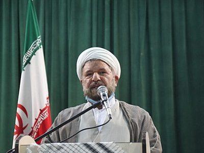 امام جمعه جیرفت: شکست حربه شرطی‌سازی با اقتصاد مقاومتی ممکن است
