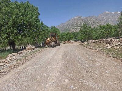 آغاز عملیات اجرایی بهسازی و آسفالت جاده روستای دژ کوه سوق شهرستان کهگیلویه