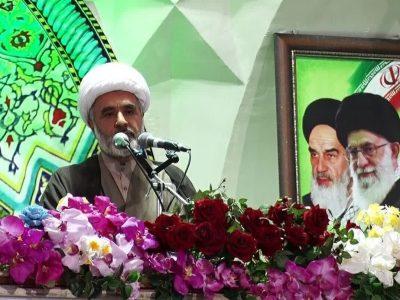 امام جمعه موقت بیرجند: ارتش و سپاه با اتحاد و انسجام خار چشم دشمنان هستند