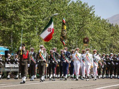 ارتش؛ سمبل دلاوری و استقامت ملت ایران است