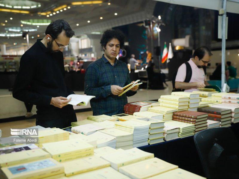 مذاکرات سازنده بود/ ناشران دانشگاهی در رواق شرقی مصلی جانمایی می‌شوند