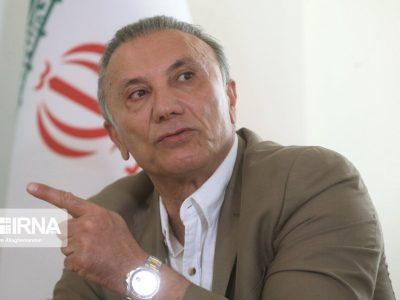 درخشان: هیات‌مدیره پرسپولیس از استقلال عبرت بگیرد!/درویش تحت فشار بود