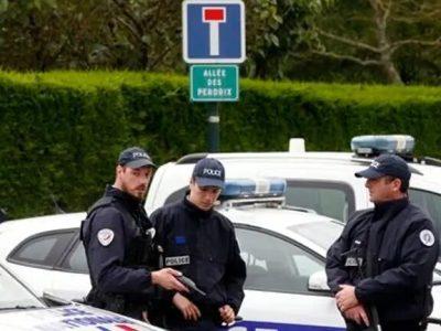 مقامات فرانسوی حمله به مسجد این کشور را محکوم کردند