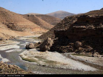 آب منطقه‌ای هرمزگان خواستار اقدام فوری برای مقابله با چالش کم‌آبی شد