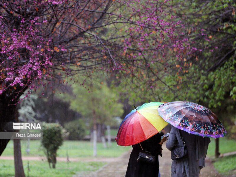 بارش باران و خنکای هوا در خراسان‌رضوی ادامه دارد