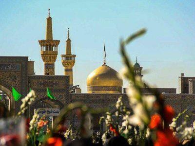 فیلم| گلباران حرم مطهر رضوی توسط دختران مشهدی