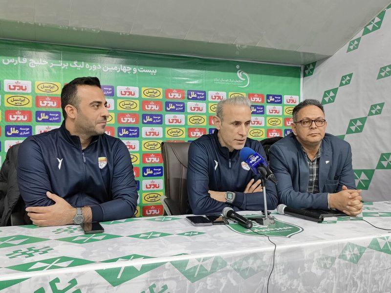 سرمربی فولاد: تغییر داور VAR درست نبود