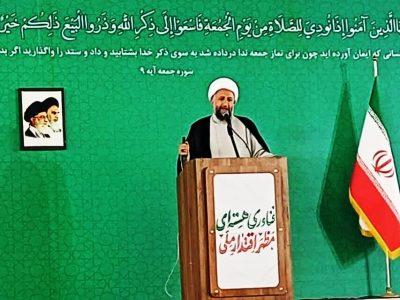 امام جمعه موقت سمنان: با قدرت اقتصادی و نظامی می‌توان مقابل استعمار ایستاد
