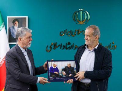 بازدید رئیس‌جمهور از وزارت فرهنگ و ارشاد اسلامی