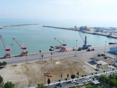 رونق تجارت دریایی در بندر نوشهر معطل راه دسترسی