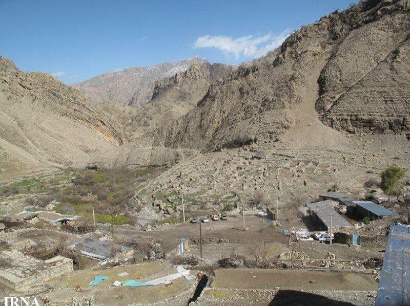 ‘فتح’، روستای مردمان فاتح اما بدون امکانات+فیلم