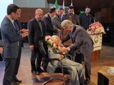 پروفسور پیروز؛ الگوی علم‌اندوزی و خیرخواهی
