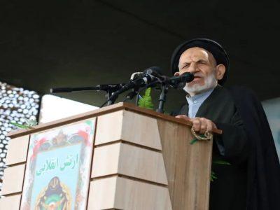 امام جمعه بیرجند: جهاد و دفاع در برابر دشمن واجب است