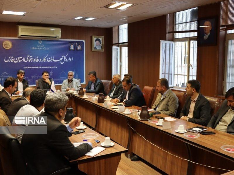 شروع فرآیند خانهدار شدن کارگران فارس با حمایت دولت