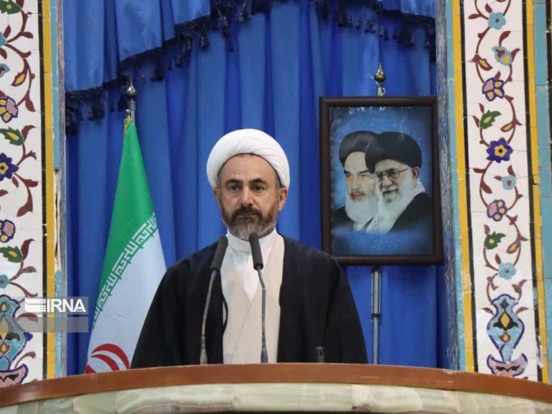 امام جمعه ایلام: تکیه بر توان داخلی کلید گذر از مشکلات اقتصادی است