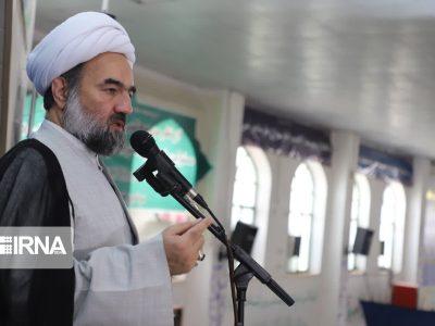 امام جمعه زاهدان: ارتش و سپاه ۲ بازوی پرتوان انقلاب اسلامی هستند