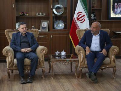 مسایل کارگری زنجان با حضور وزیر کار بررسی شد