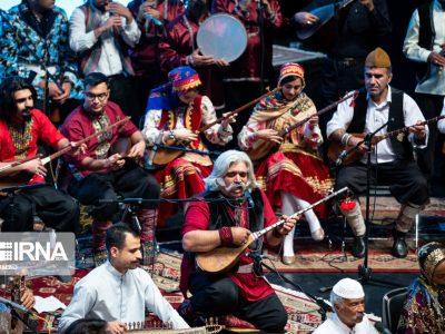 شاه‌جهان می‌نوازد، دل بندر می‌لرزد