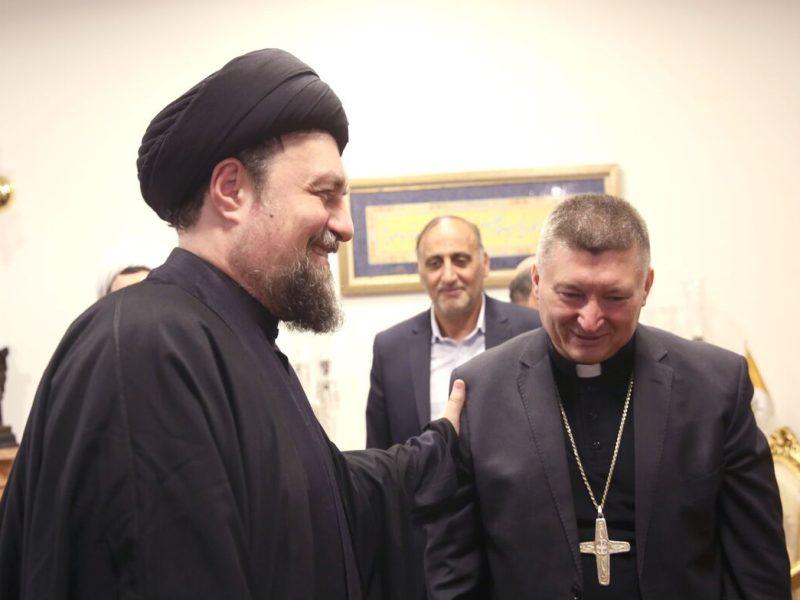 حضور سید حسن خمینی در سفارت واتیکان برای‌ تسلیت درگذشت پاپ فرانسیس