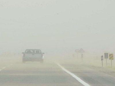 گردو خاک دید افقی رانندگان در جاده های خراسان رضوی را کاهش داد
