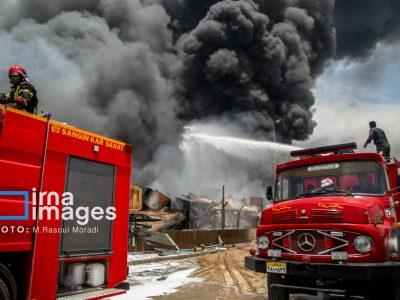 پیام‌ تسلیت آیات شبیری زنجانی و سبحانی در پی حادثه آتش‌سوزی بندر شهید رجایی
