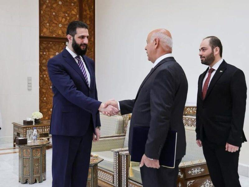 دعوت عراق از جولانی برای شرکت در اجلاس سران عرب در بغداد