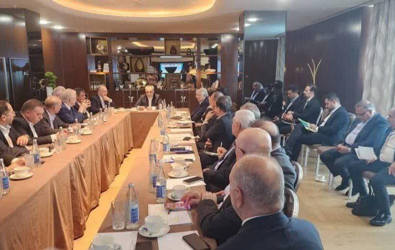 نشست تجار ایرانی با حضور استاندار آذربایجان شرقی در باکو