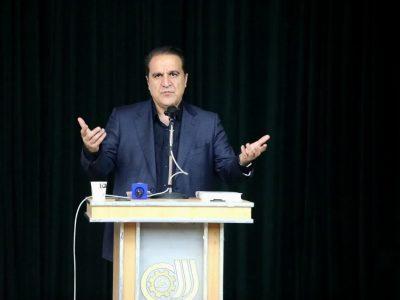 استاندار ایلام: نبود درآمد پایدار معضل اصلی شهرداری ها است