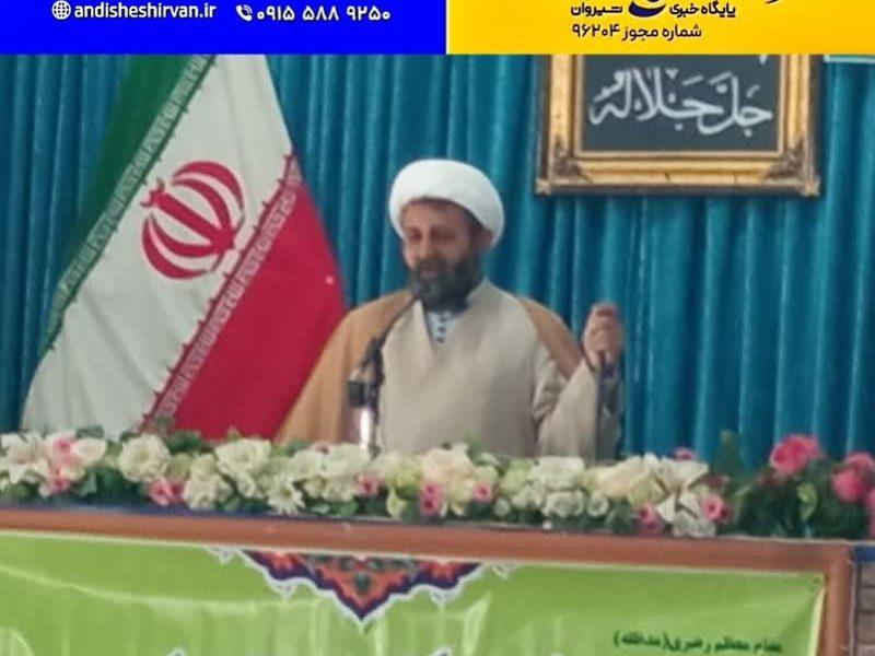 امام جمعه شیروان: حق واقعی کارگران، مشارکت و سهیم بودن در کارخانه‌هاست
