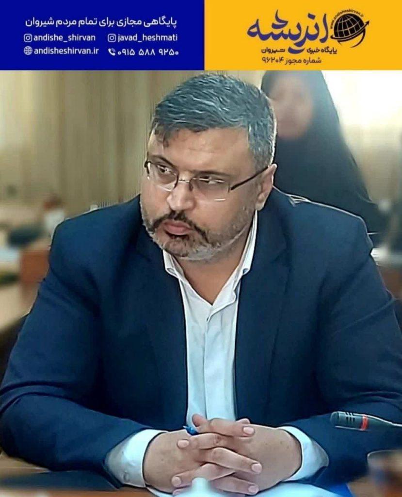 ‍ در آستانه اجلاسیه شهدا؛ تعویض تصاویر شهدا با هدف زیباسازی شهر در شیروان آغاز شد