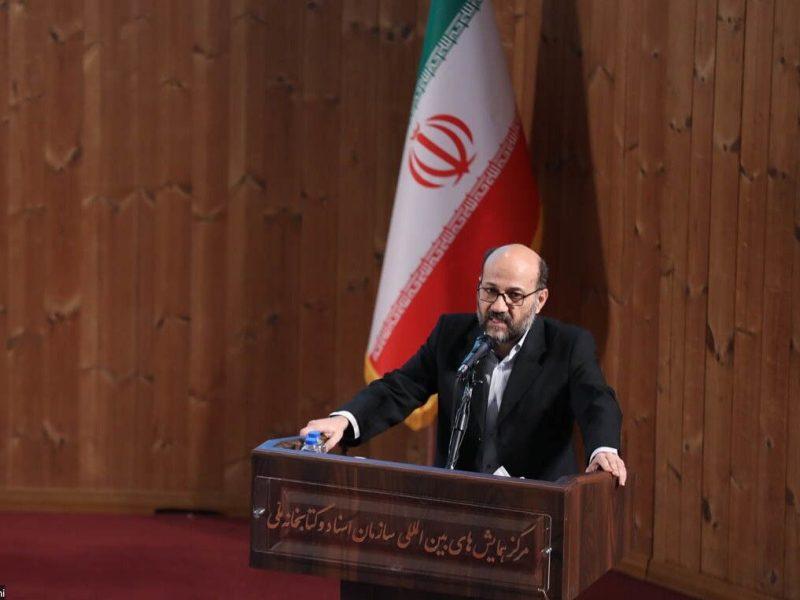 امیرخانی: ارائه خدمات شیفت شب در حیطه وظایف کتابخانه ملی نیست/کمکاری در ساخت کتابخانهها