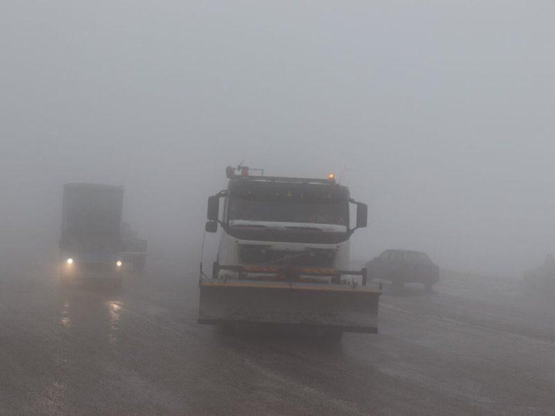 فیلم| کولاک شدید و اجرای عملیات برفروبی در گردنه های همدان