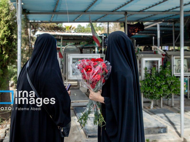 فرزندان شهدای قشم در کنار پدران آسمانی خود روز پدر را جشن میگیرند