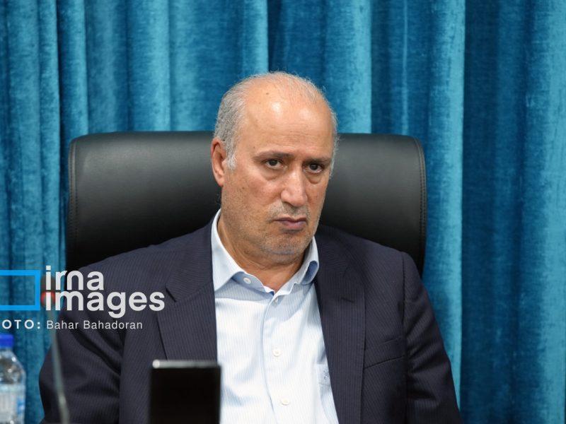 تاج: در صورت تداوم شعارهای قومیتی بازی متوقف و حتی تعطیل میشود