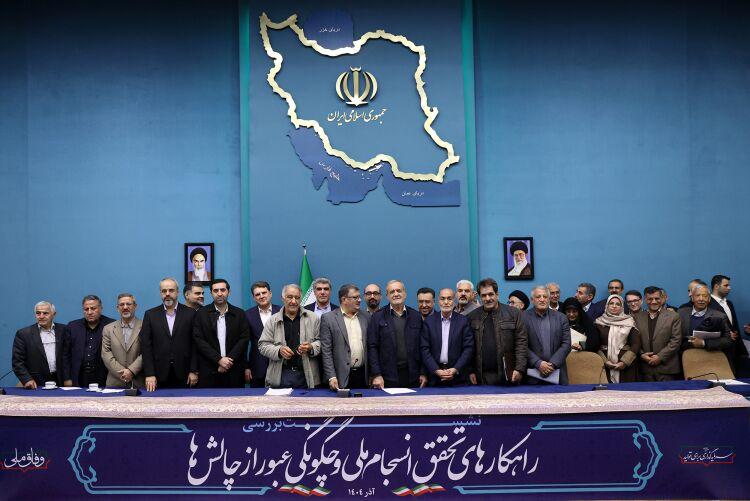 فعال سیاسی: انسجام ملی نیازمند مشارکت مؤثر مردم در فرآیند تصمیمسازیهاست