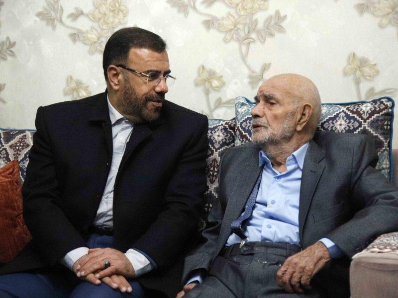 عیادت استاندار فارس از فرمانده پیشین مهندسی رزمی جنگ جهادسازندگی