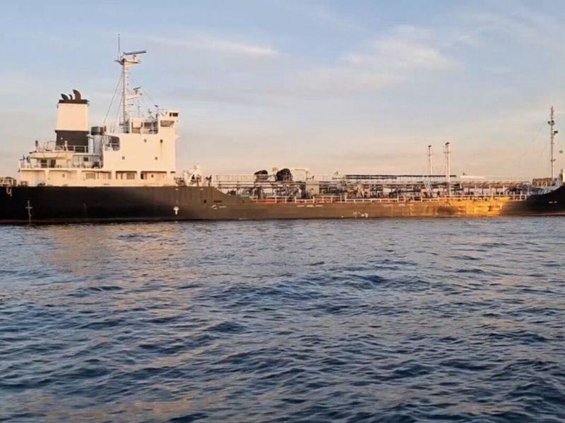 توقیف کشتی حامل ۴ میلیون لیتر سوخت قاچاق در خلیج فارس