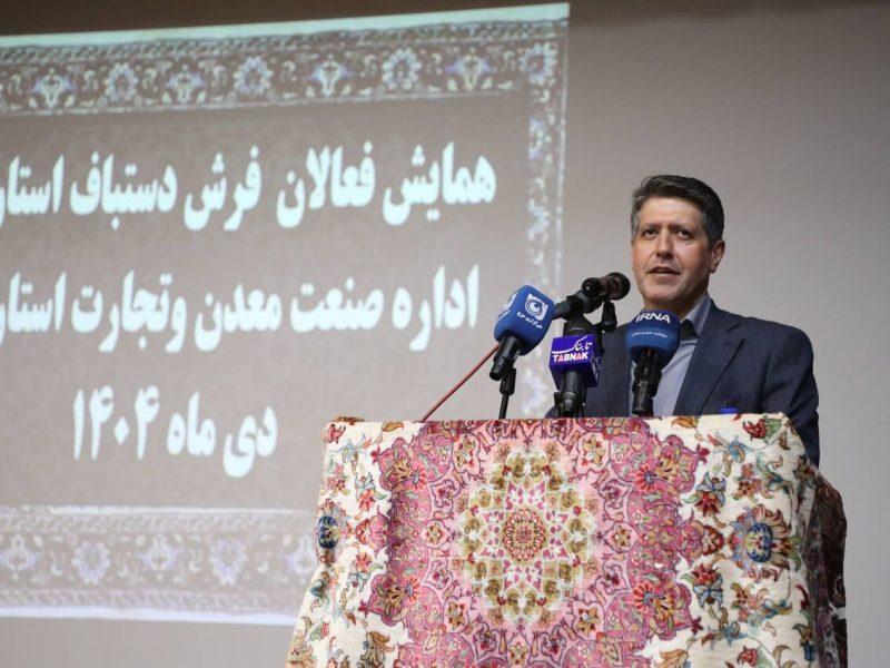 گره کور «بیمه» و «نقدینگی» بر قالی ایلام؛ تولید سالانه ۲۸۰۰ متر فرش