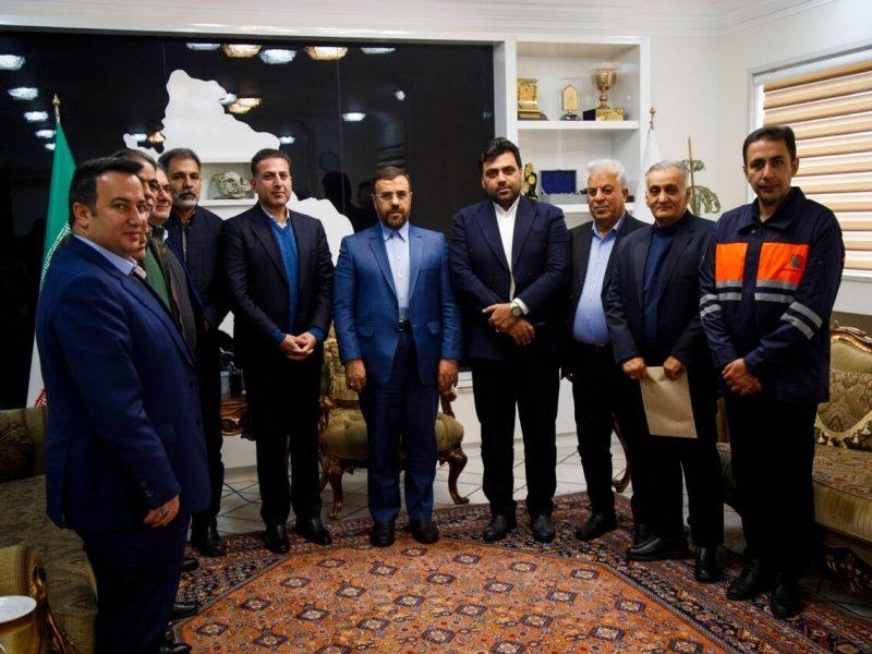 استاندار فارس: باید بسترهای لازم برای استقبال هوشمندانه از فناوری‌های نوظهور فراهم شود