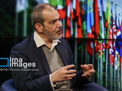 حاج قاسم مانع موفقیت پروژههای آمریکایی در منطقه بود/ زخم برداشتهایم اما در میدان هستیم