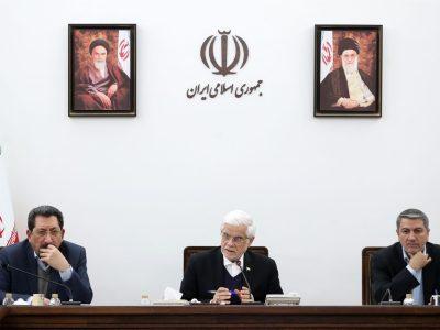 عارف: اصلاحات ساختاری نباید تأثیر منفی بر معیشت مردم داشته باشد