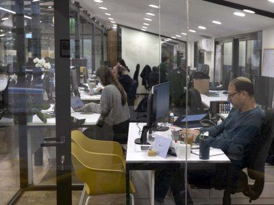 افزایش فرار صهیونیستها از سرزمینهای اشغالی/ موج تازه مهاجرت نیروهای حوزه فناوری