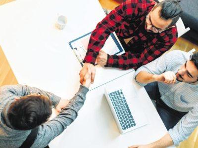 برگزاری مصاحبه استخدامی دانشگاه علوم پزشکی قزوین علیرغم تعطیلی ادارات